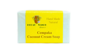 ブラットワンギ　バリ島から 無添加 石鹸　ココナッツ クリーム ソープ　チュンパカ
